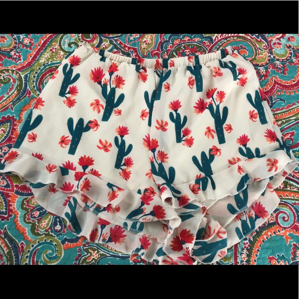 🌵Women’s Cactus Shorts🌵